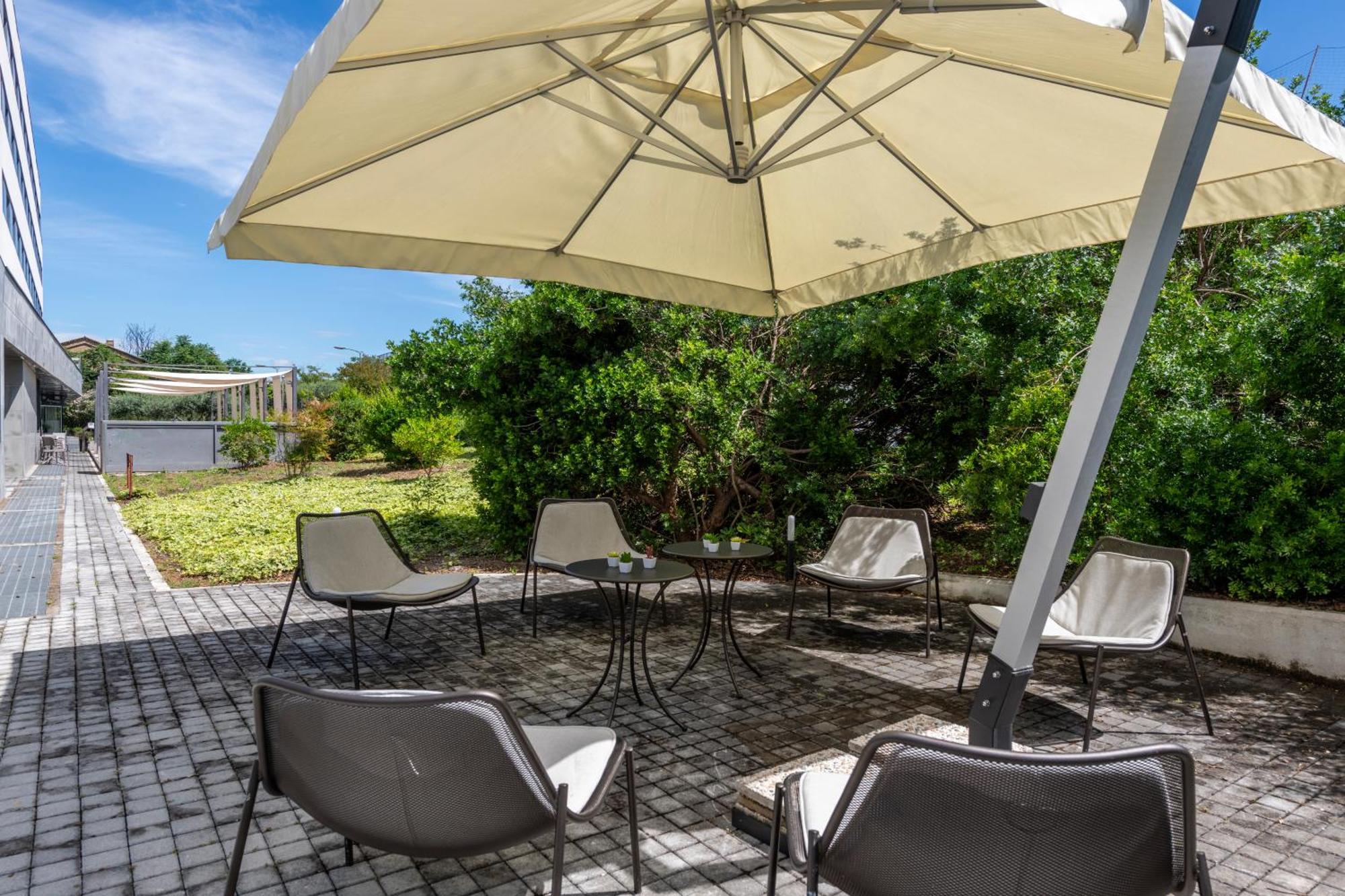 H10 Roma Citta Hotel Ngoại thất bức ảnh